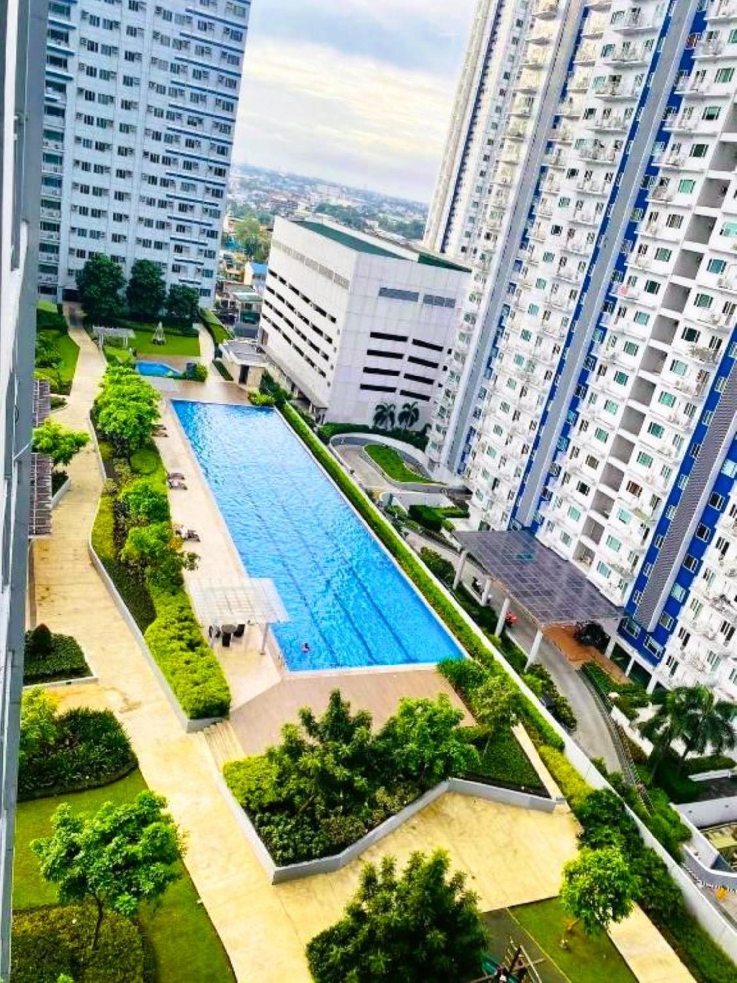 Grass Residences Rendezvous - Sm North Edsa Маніла Екстер'єр фото